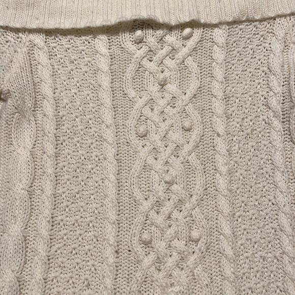 Glimmer by JJ Basics Off White Sweater (Size M) - Picture 2 of 2